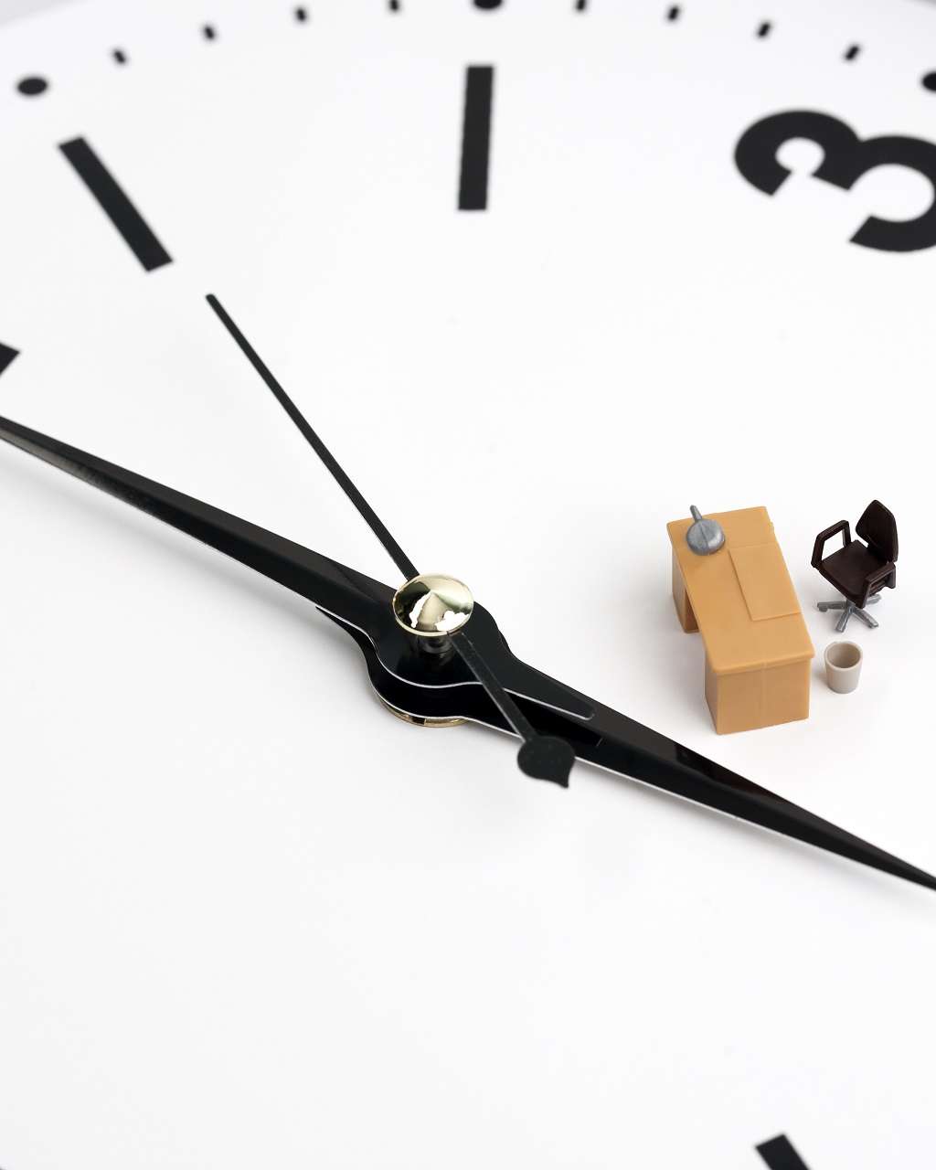 ¡Ya Son Ilegales los Turnos 24x24! Y Ahora, ¿Cómo Ajustar los Servicios de Seguridad Privada?